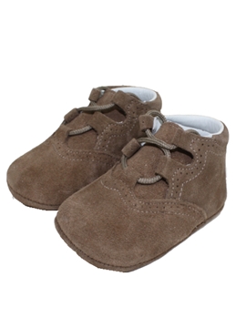 Lace up brogue suede shoes beige