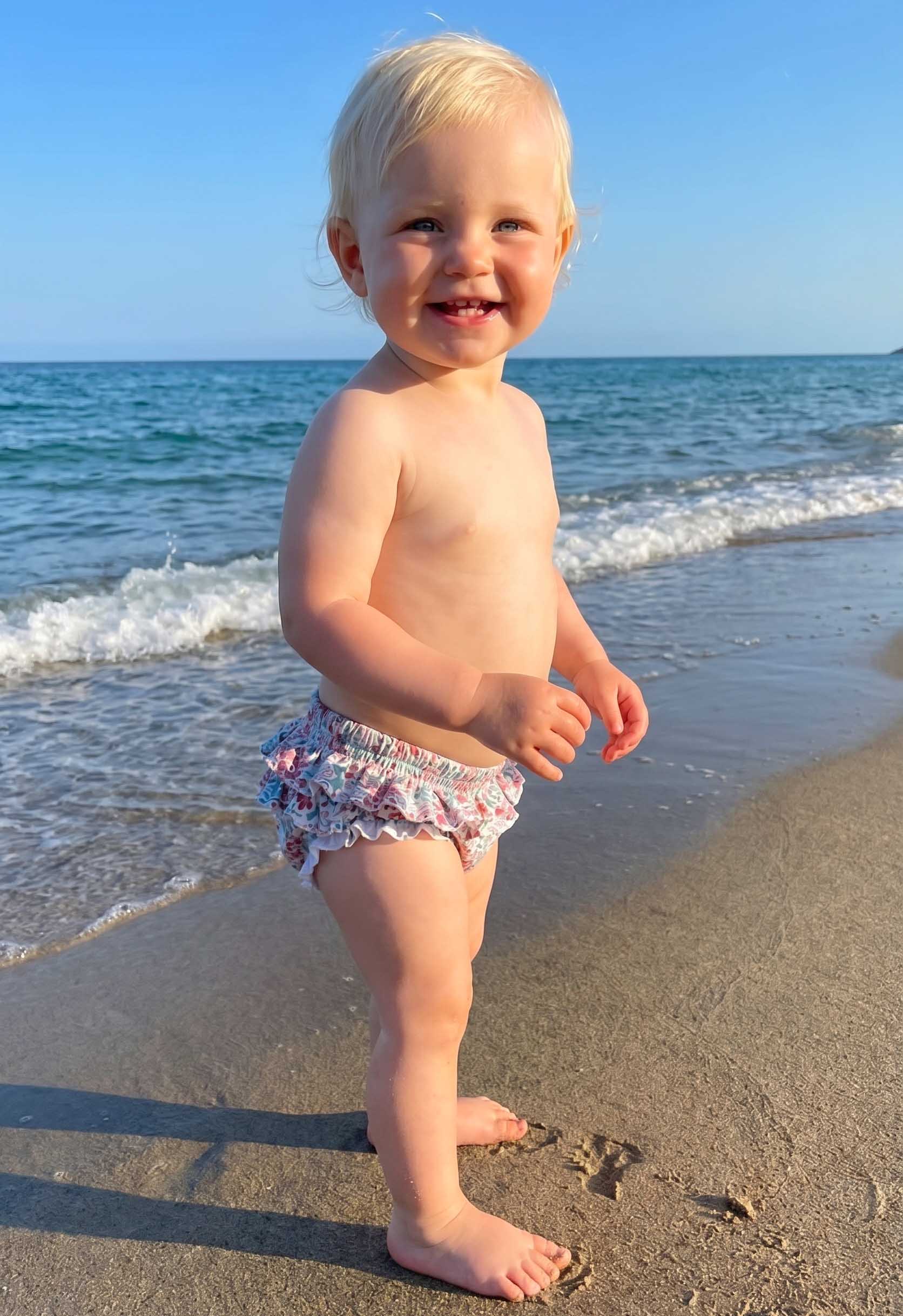 green flowers swimm bloomer