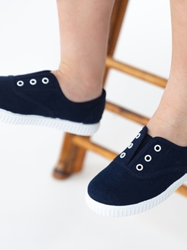navy blue canvas boy