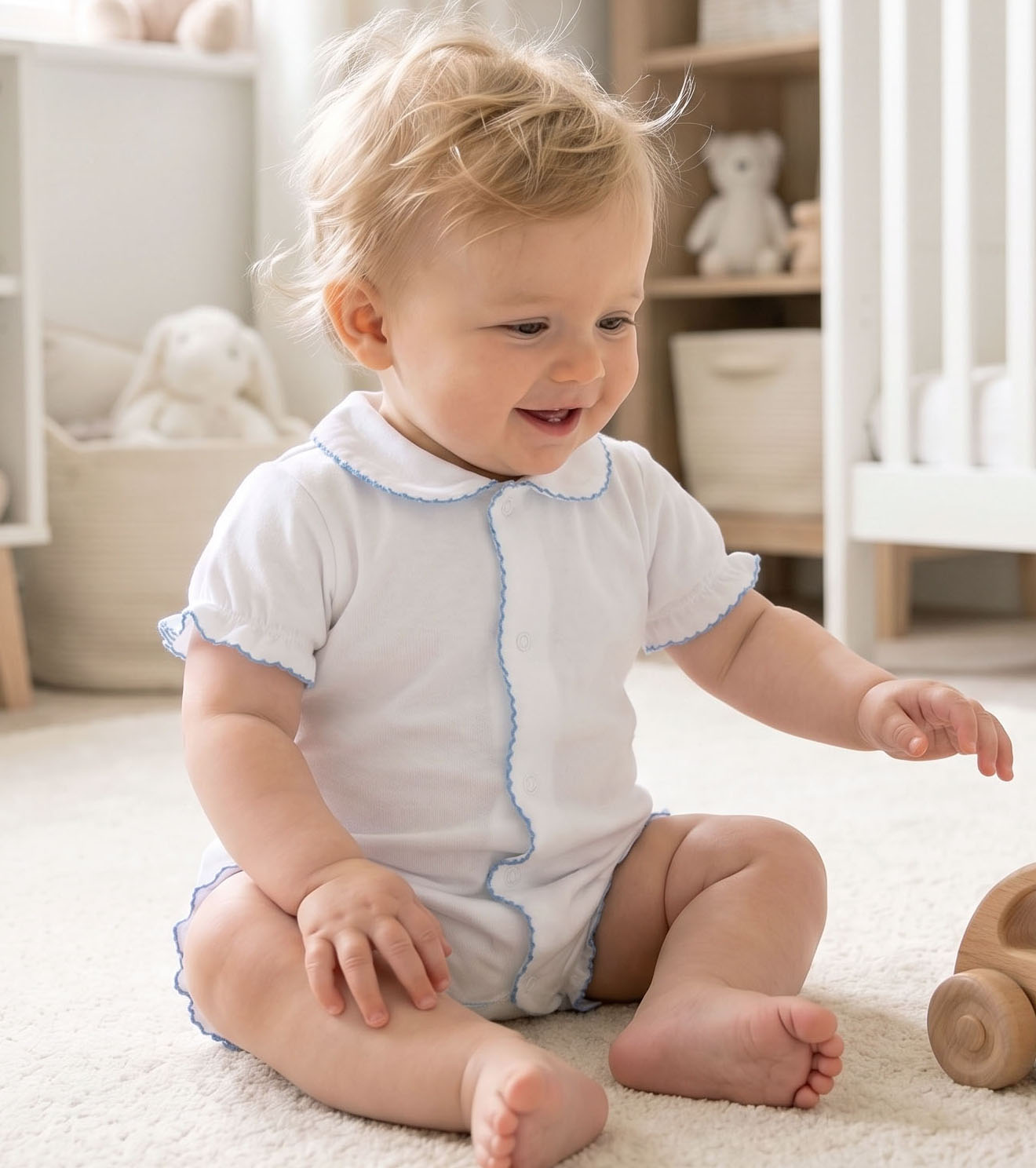 Short blue sleepsuit 
