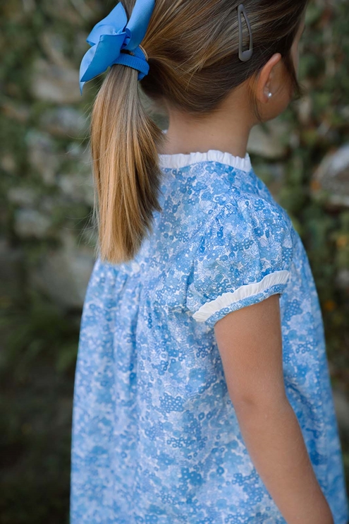 vestido azul otoño