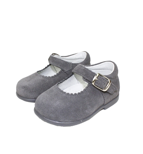 Mercedes shoes in light gray